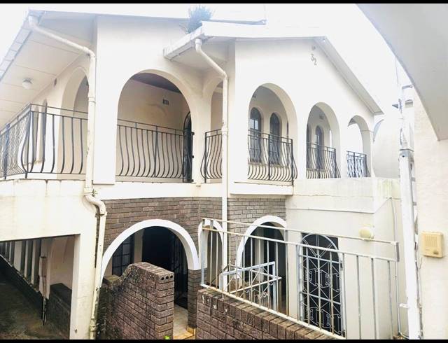3 BEDROOM HOUSE TO LET IN SHALLCROSS